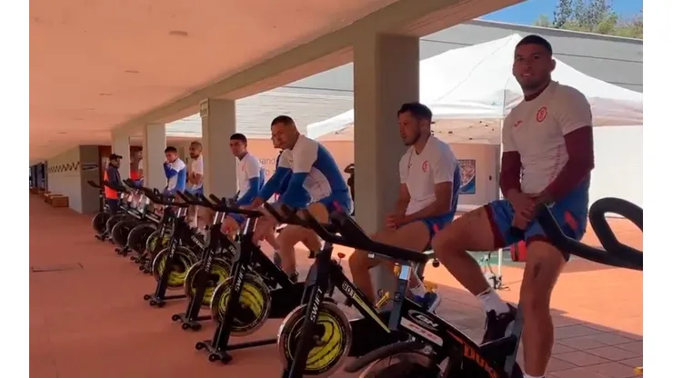 Cruz Azul entrenó en La Noria.