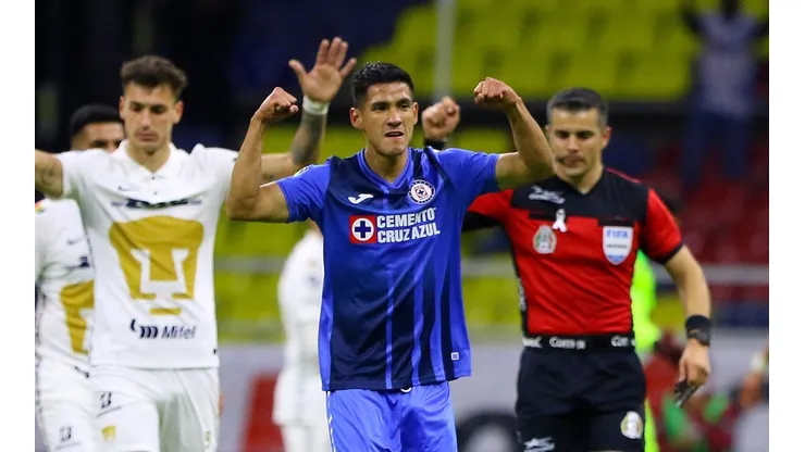 Uriel Antuna ante Pumas en la Jornada 10.