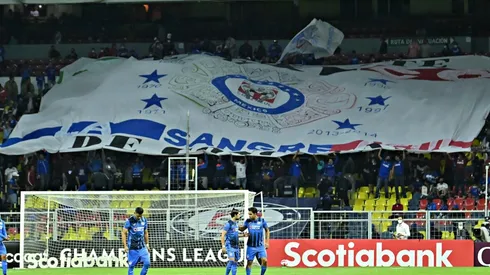 La Sangre Azul en el Estadio Azteca en Concachampions.
