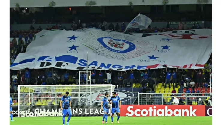 La Sangre Azul en el Estadio Azteca en Concachampions.