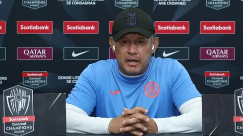 Juan Reynoso en conferencia de prensa previa a Concachampions.