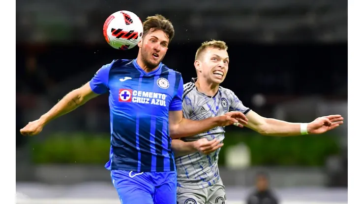 Santiago Giménez fue titular con Cruz Azul ante Montreal en Concachampions.