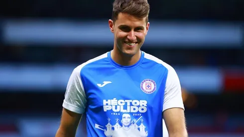 La afición ha exigido la titularidad de Santiago Giménez en Cruz Azul.