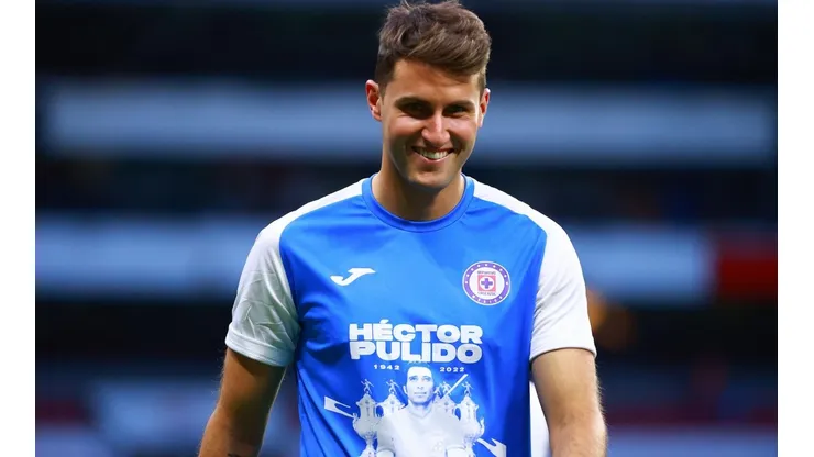 La afición ha exigido la titularidad de Santiago Giménez en Cruz Azul.