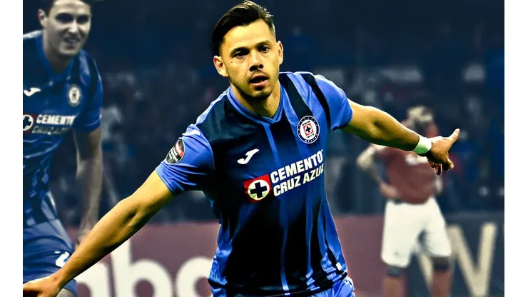 Ángel Romero volvió a brillar con Cruz Azul frente a Tigres.