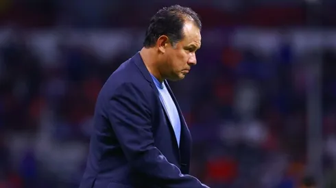 Juan Reynoso se lamentó por los pitos de la afición a Bryan Angulo