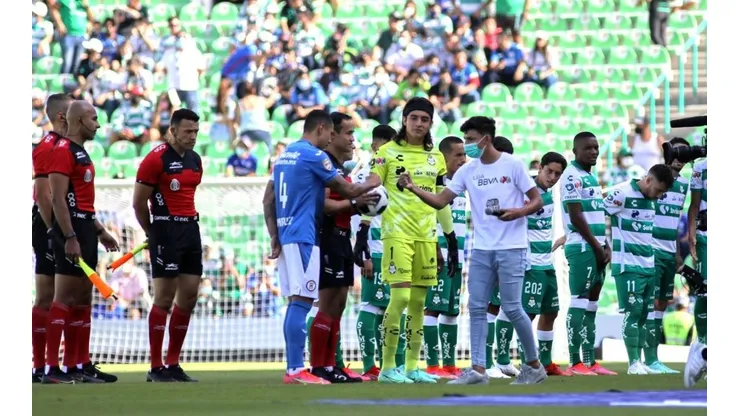 Cruz Azul no quiere perder la pisada del líder y está obligado a ganar