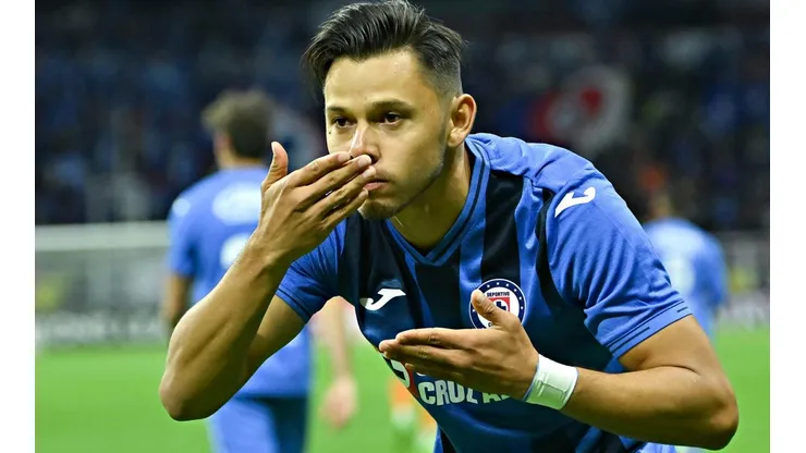 Ángel Romero se estrenó como goleador de Cruz Azul en Concachampions.