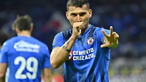 Juan Escobar marcó el tercero de Cruz Azul