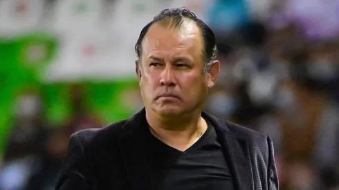 Reynoso seguirá en Cruz Azul.