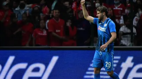 El delantero se despachó con sus primeros goles del campeonato