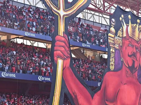 El 'tifo' impresionante en un "infierno" que se tiñó de celeste