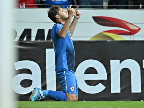 VIDEO: Santi Giménez vuelve a anotar por partida doble tras 6 meses de sequía