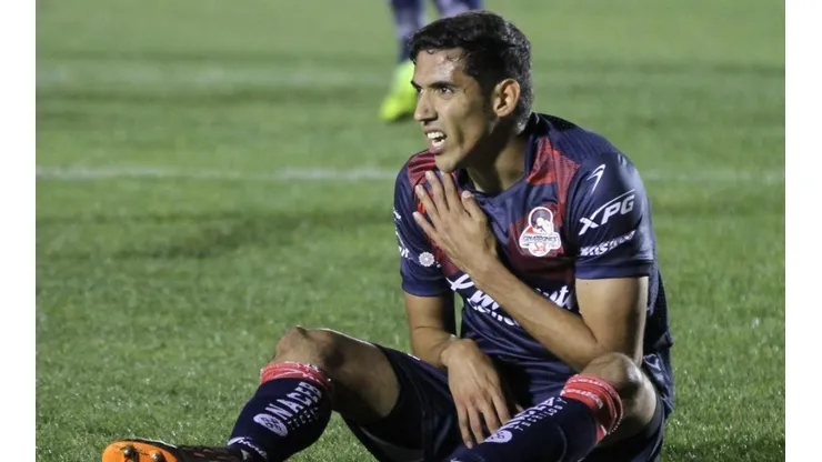 Josué Reyes en un partido con Cimarrones