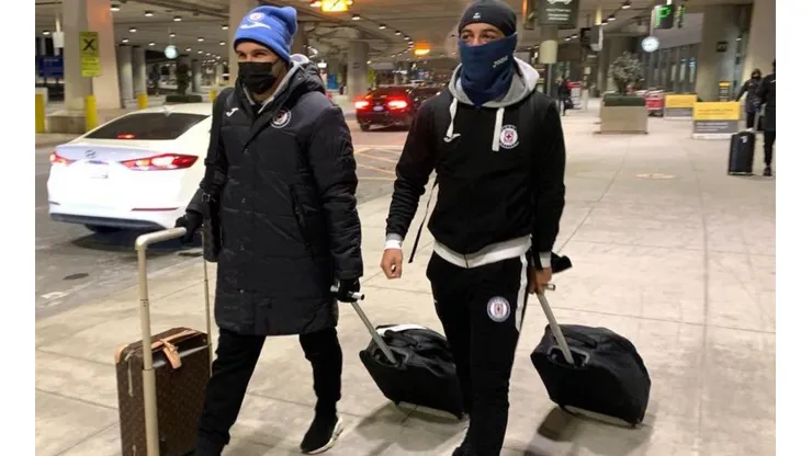 Cruz Azul a su arribo a Canadá