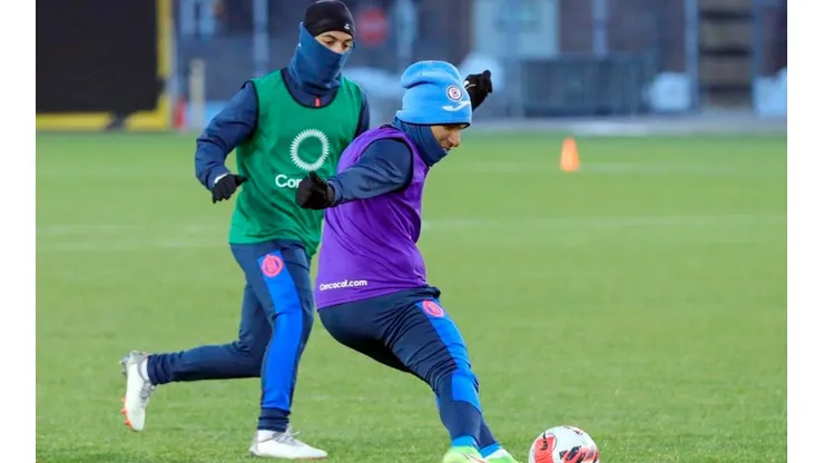Cruz Azul entrenó en el Estadio Tim Hortons Field, en Canadá.