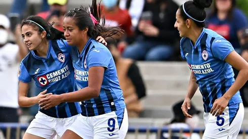 Dalia Molina firmó el gol para el empate de Cruz Azul ante Pumas.