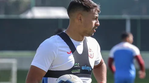 ¿Cuándo van Morales y Romero por su visa de trabajo?