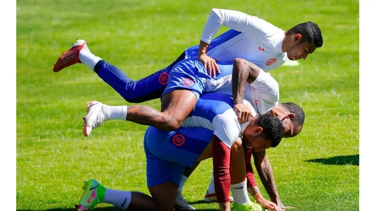 Rómulo Otero y Juan Escobar durante un entrenamiento
