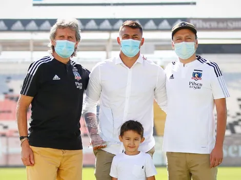 El homenaje de Colo-Colo a Iván Morales antes de viajar a México