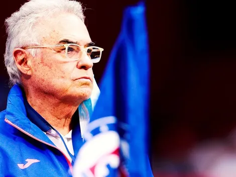 ¡Feliz cumpleaños, presi! La afición se rinde ante Álvaro Dávila en su día