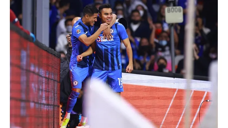 Cruz Azul v FC Juarez - Torneo Grita Mexico C22 Liga MX