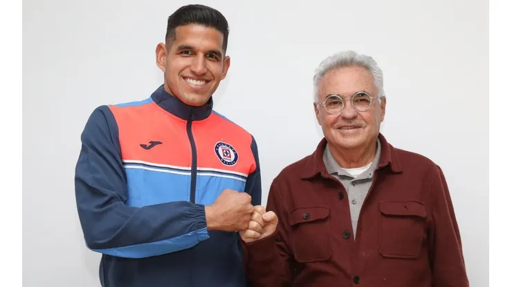 Luis Abram ya está en México para reportar con Cruz Azul.