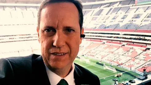 Paco Villa narraba los partidos de Cruz Azul en TUDN.