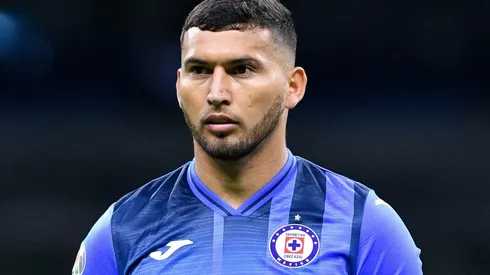 Juan Escobar desea quedarse en Cruz Azul por un tiempo más.