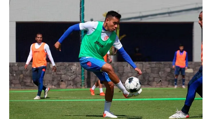 Charly Rodríguez registra dos goles con Cruz Azul.
