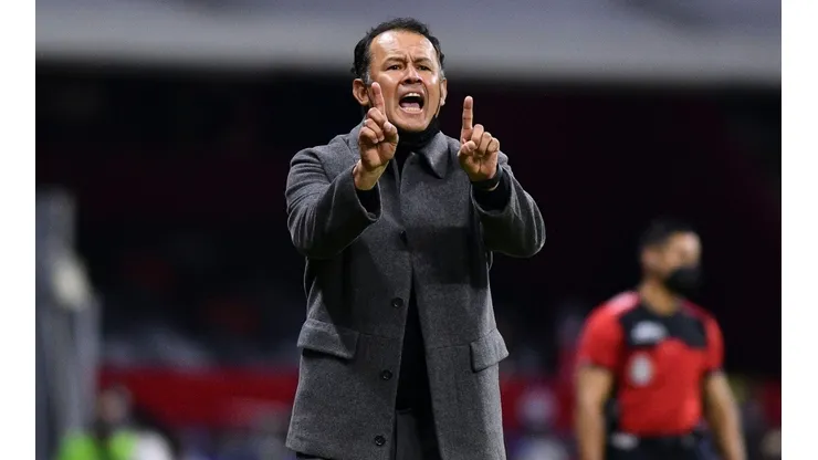 Juan Reynoso revela tres los fichajes que espera para Cruz Azul