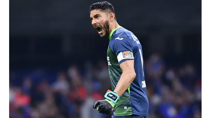 Jesús Corona festejó el gol de Cruz Azul.