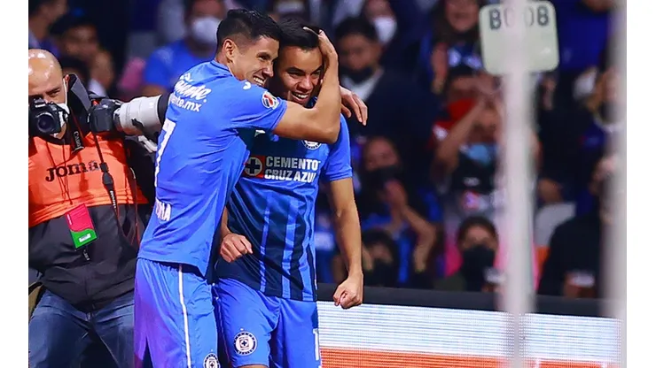 Charly Rodríguez anotó su segundo gol con Cruz Azul.