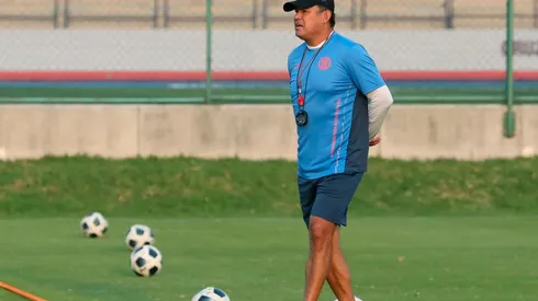 Juan Reynoso dirigió la práctica de Cruz Azul este lunes.