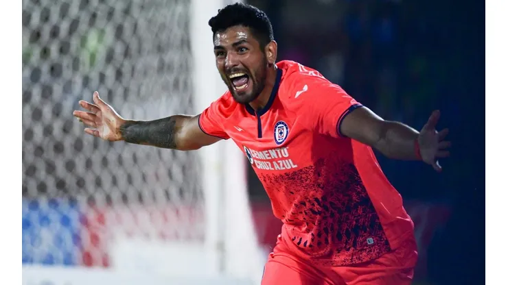 Lucas Passerini saldrá de Cruz Azul.