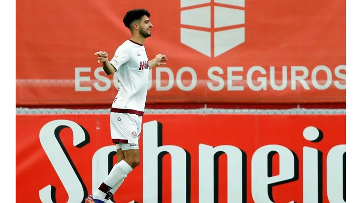 El delantero argentino que busca Cruz Azul para reemplazar a Jona