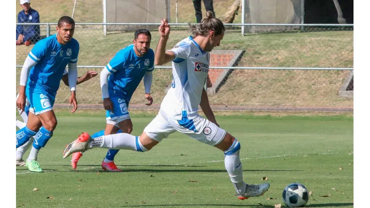 Santiago Giménez anotó el gol para Cruz Azul.