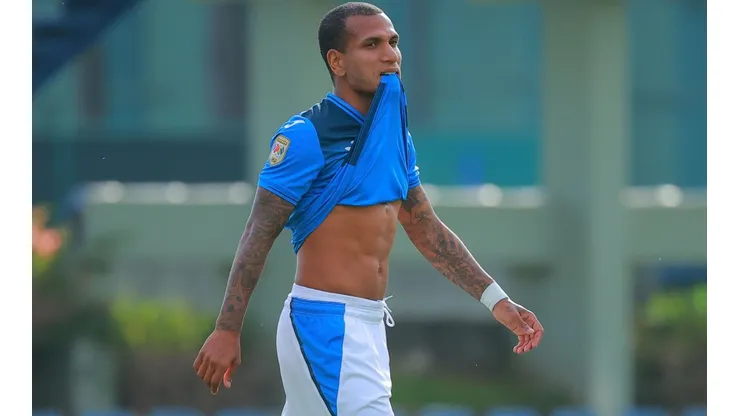 Rómulo Otero recibió la confianza para seguir en Cruz Azul.