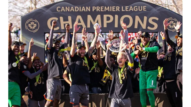 Forge fue Campeón de la Premier League de Canadá en 2019.