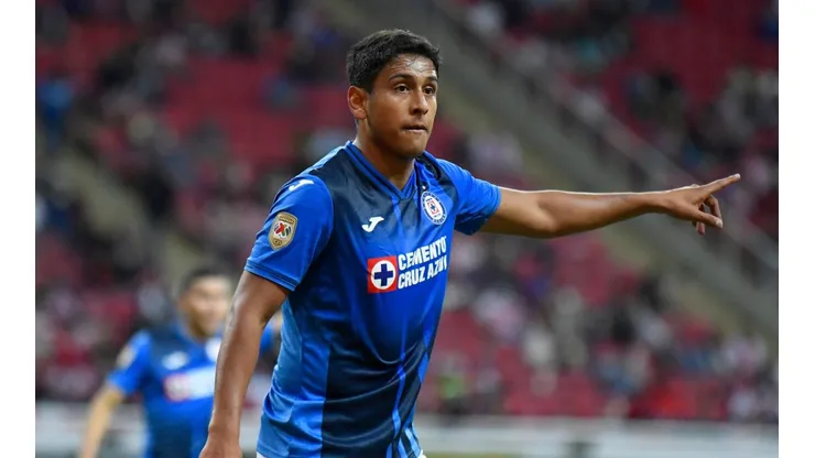 Romo se compromete con Cruz Azul y aclara que no quiere ir a Europa