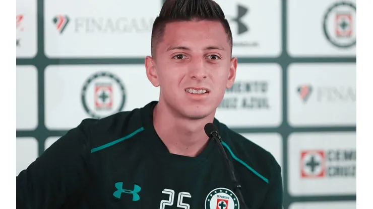 El Piojo Alvarado llegó a Cruz Azul en 2018.