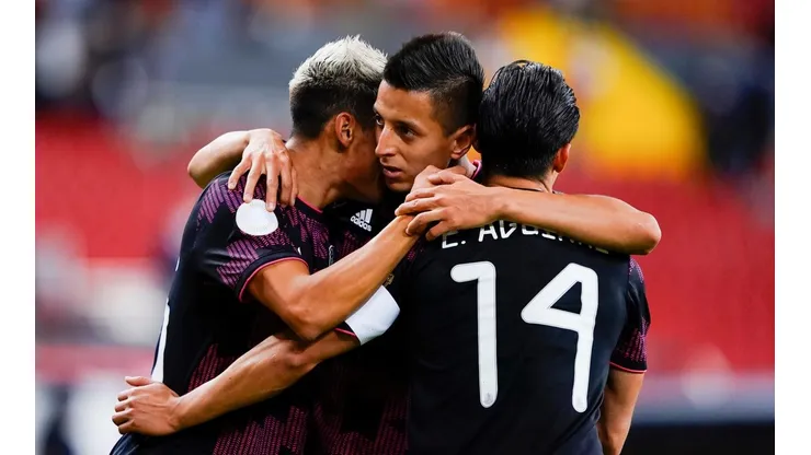 Chivas y Cruz Azul llegan a acuerdo por el triple trueque