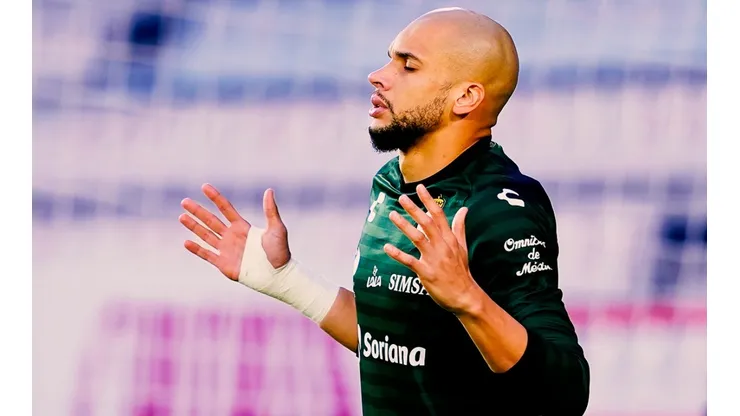 Matheus Doria fue blindado por Santos.