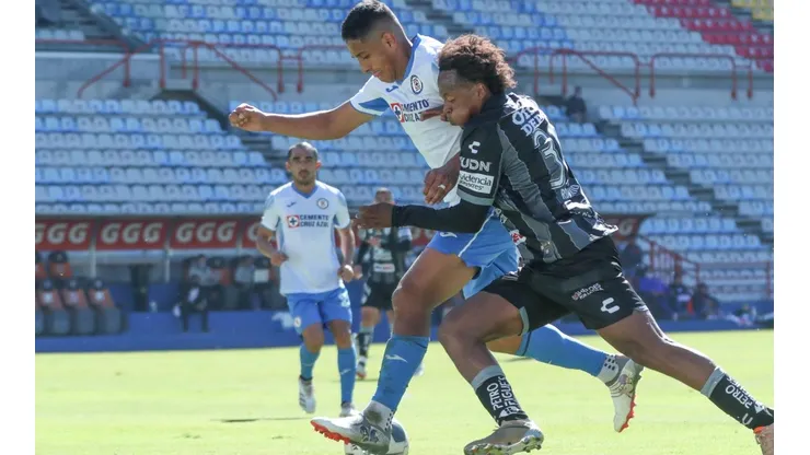 Cruz Azul remonta ante Pachuca y suma 2 triunfos de pretemporada