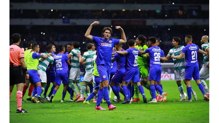 La promesa de Santi: No se va de Cruz Azul sin la décima