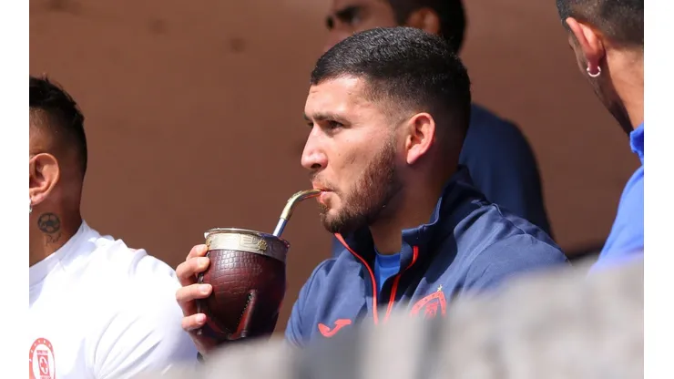 Cruz Azul quiere renovar a Juan Escobar ¡por 5 años!