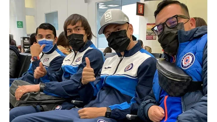 Con siete bajas: Cruz Azul viajó a Cancún para continuar la pretemporada
