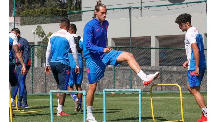 Jugadores de Cruz Azul reportan este martes en La Noria.