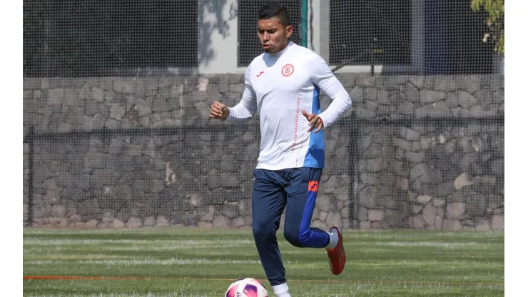 ¿Por qué Orbelín reportó en la pretemporada azul?