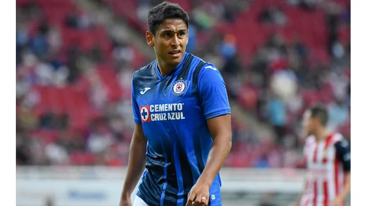 Luis Romo podría irse de Cruz Azul en diciembre.